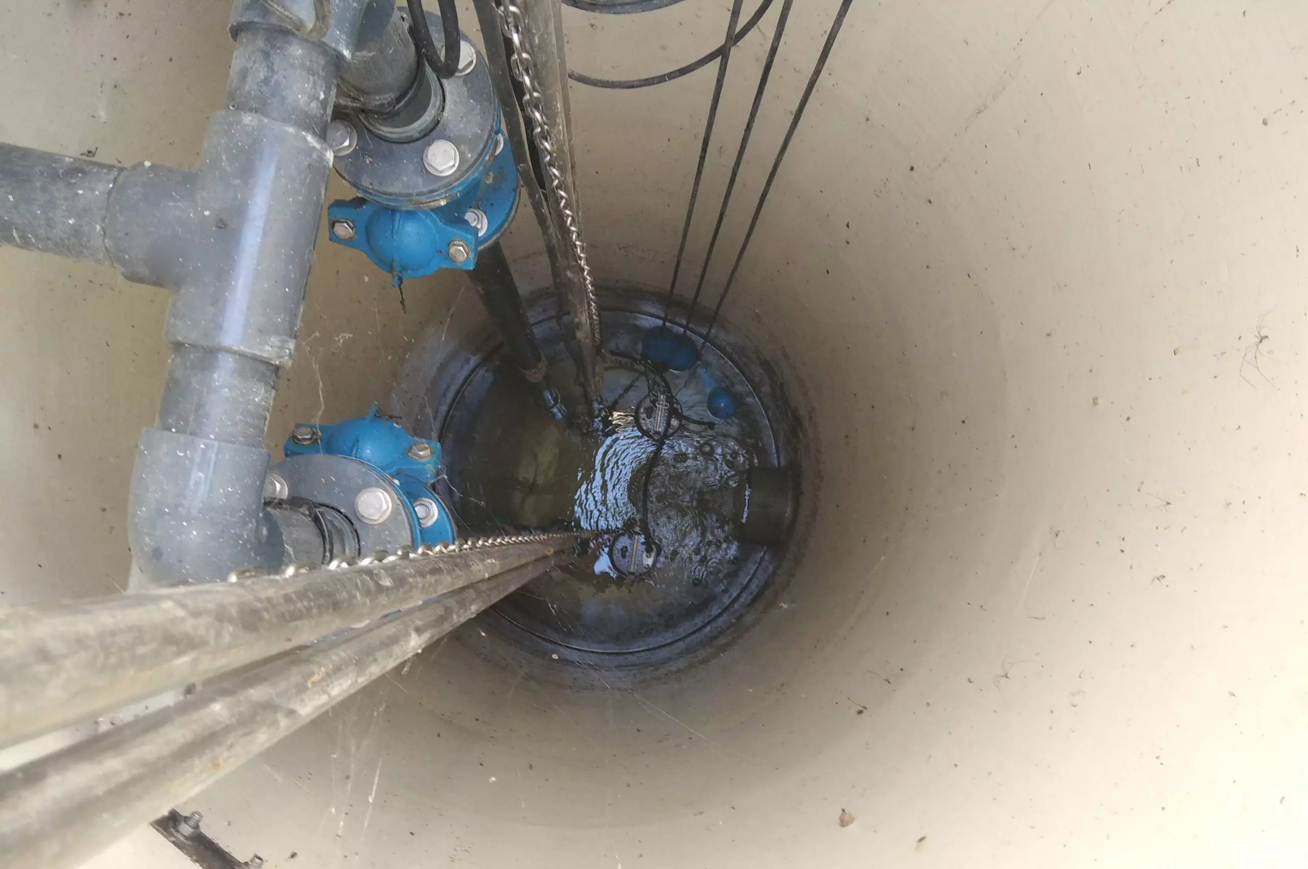 L'installation d'une pompe de relevage des eaux usées - Les Bons